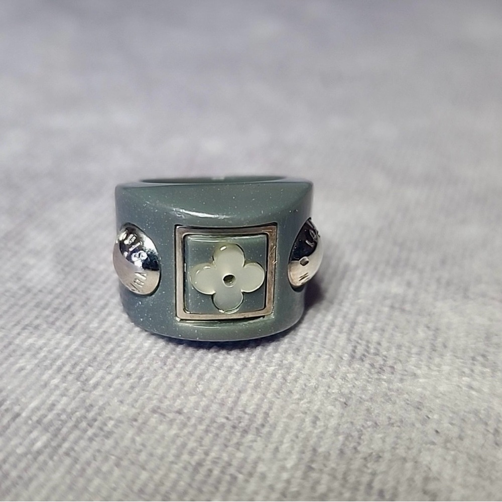Authentic Louis Vuitton Monogram Motif Plastique Resin Ring; Size:5.25”